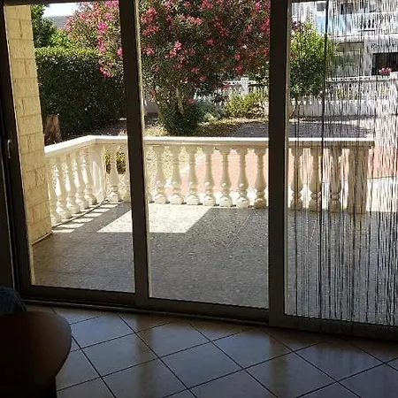 Apartment-villa Vesna Апартаменты *