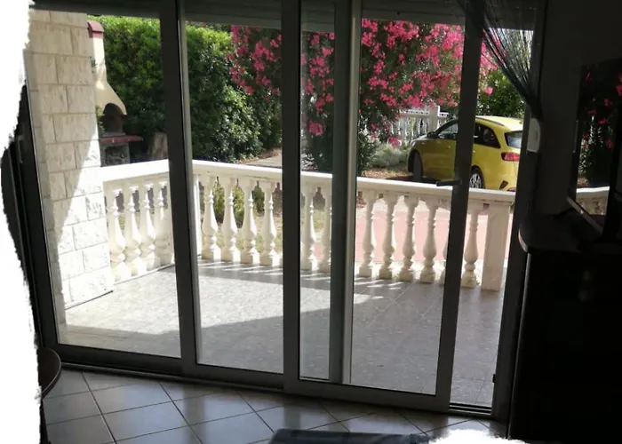 Apartment-villa Vesna *