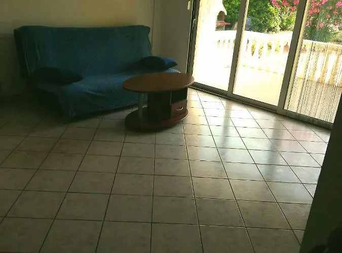 Apartment-villa Vesna Апартаменты *