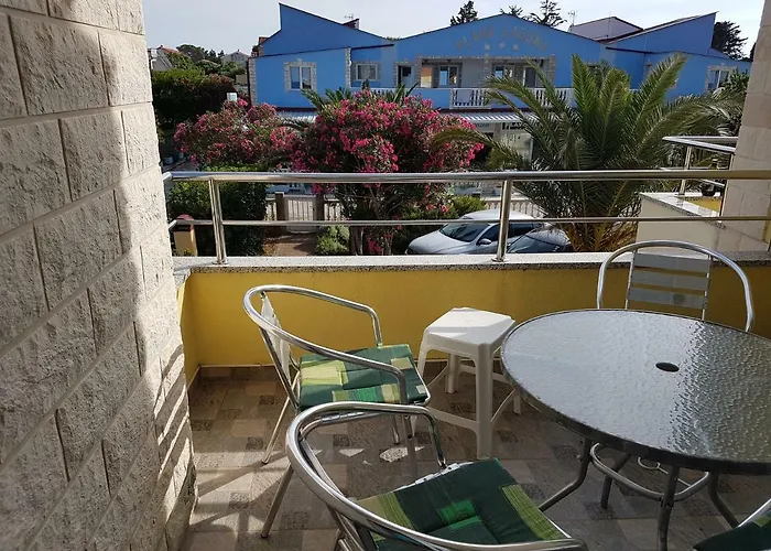 Apartment-villa Vesna Апартаменты Привлака